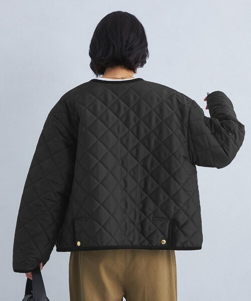 Traditional Weatherwear（トラディショナルウェザーウェア）の「【別注】＜Traditional Weatherwear＞ARKLEY Aライン キルティング ショート コート（ノーカラージャケット・レディース・ブラック/オフホワイト・32/34）」の5枚目の写真