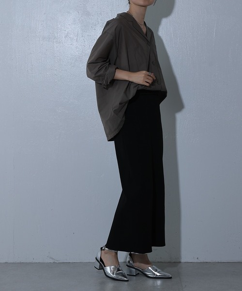 COLONY 2139（コロニートゥーワンスリーナイン）の「Vカットセパレートパンプス（パンプス・レディース・ブラック/シルバー・LARGE/MEDIUM）」の11枚目の写真