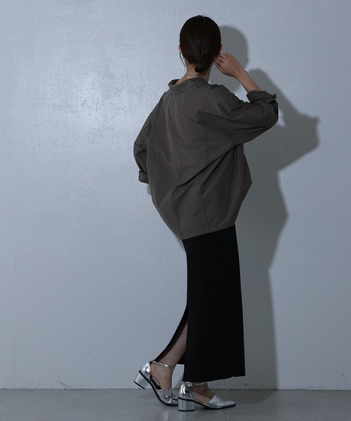 COLONY 2139（コロニートゥーワンスリーナイン）の「Vカットセパレートパンプス（パンプス・レディース・ブラック/シルバー・LARGE/MEDIUM）」の12枚目の写真