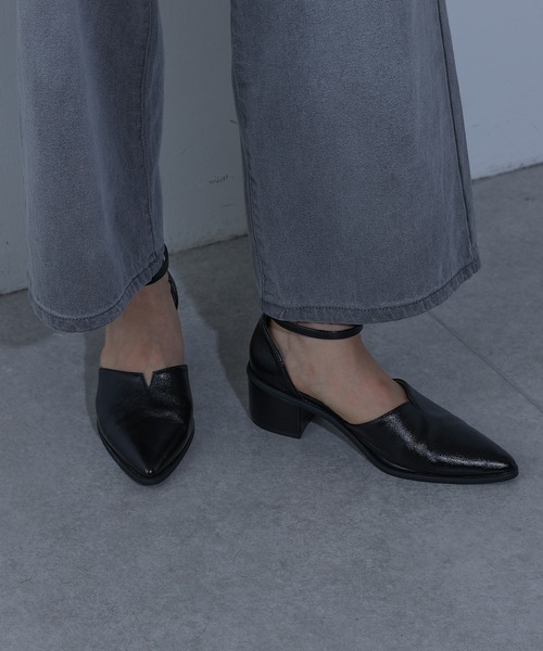 COLONY 2139（コロニートゥーワンスリーナイン）の「Vカットセパレートパンプス（パンプス・レディース・ブラック/シルバー・LARGE/MEDIUM）」の16枚目の写真