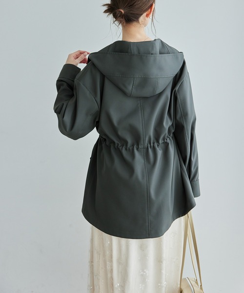 ROPE' PICNIC（ロペピクニック）の「【花粉ガード・撥水加工】ミドル丈マウンテンパーカー（マウンテンパーカー・レディース・チャコールグレー/キナリ/ダークブラウン・38）」の9枚目の写真