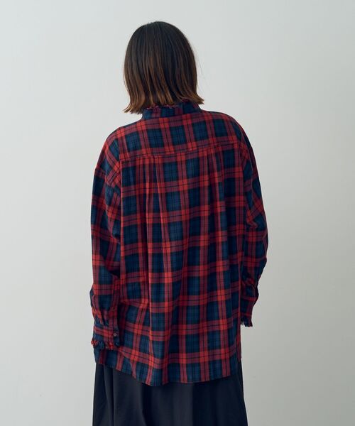 Editt by YECCA VECCA(エディットバイイェッカヴェッカ)の「チェック柄フリルデザインロングシャツ(シャツ/ブラウス・レディース・レッド/グリーン・FREE)」の9枚目の写真