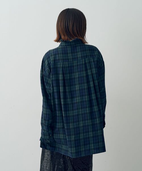 Editt by YECCA VECCA(エディットバイイェッカヴェッカ)の「チェック柄フリルデザインロングシャツ(シャツ/ブラウス・レディース・レッド/グリーン・FREE)」の15枚目の写真