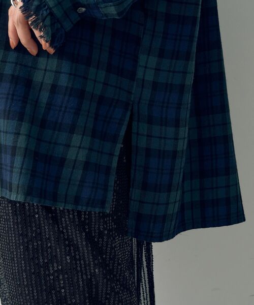 Editt by YECCA VECCA(エディットバイイェッカヴェッカ)の「チェック柄フリルデザインロングシャツ(シャツ/ブラウス・レディース・レッド/グリーン・FREE)」の17枚目の写真