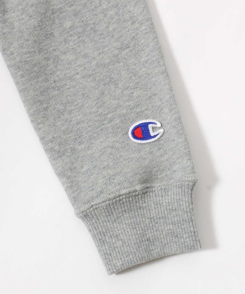 Champion（チャンピオン）の「Champion/チャンピオン ワンポイントロゴ刺繍 クルーネックスウェットトレーナー キッズ（スウェット・キッズ・ブラック/グレー/ブルー/オートミール/ネイビー/イエロー/オレンジ/パープル・140/150/160）」の13枚目の写真