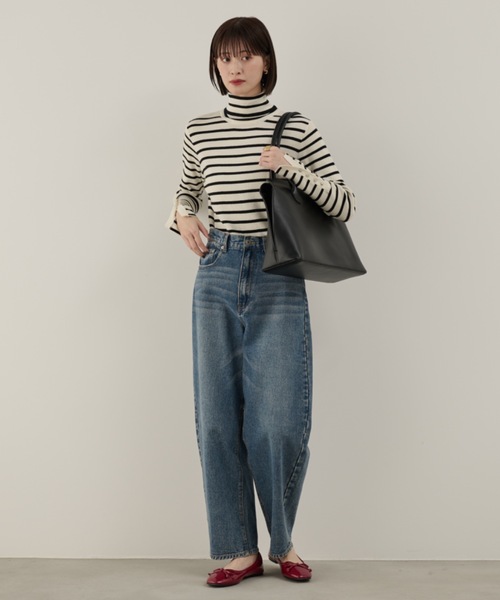 Shelly island（シェリーアイランド）の「袖配色×ボタンリブタートルニット（ニット/セーター・レディース・グレー/ブラック/ブラウン/レッド/グレー系その他/ホワイト×ブラック・FREE）」の12枚目の写真