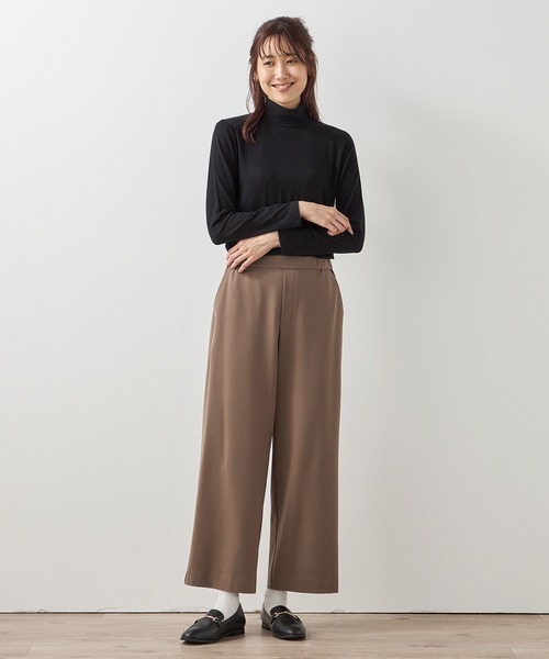 Petit Honfleur(プチオンフルール)の「ストレッチパンツ(スラックス・レディース・ブラック/グレー/モカ・M/L)」の19枚目の写真