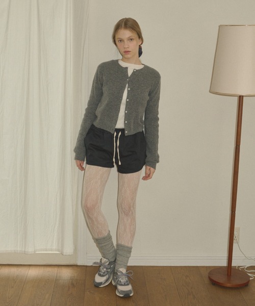 GIUNON(ジウノン)の「loose high socks / ルーズハイソックス(ソックス/靴下・レディース・グレー/ブラック/ホワイト・FREE)」の15枚目の写真