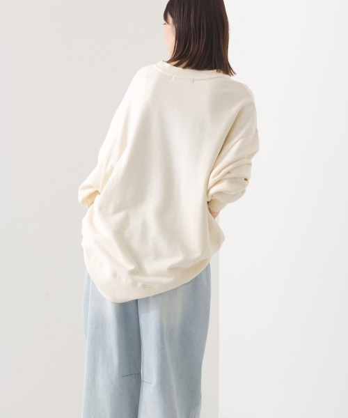 OMNES（オムネス）の「裏毛ビッグシルエットプルオーバー（スウェット・レディース・グレー/アイボリー/ネイビー/チャコール・FREE）」の13枚目の写真
