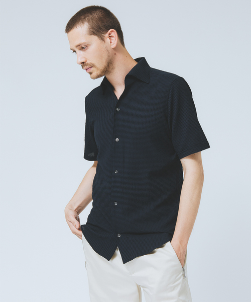 DESIGNWORKS（デザインワークス）の「【DotAir】2WAY 半袖 サッカーシャツ / 軽量 / 防シワ / 吸水速乾（シャツ/ブラウス・メンズ・ストライプ/ネイビー/ホワイト/ブルー・46/48）」の2枚目の写真