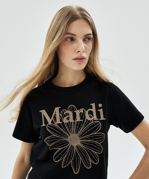 Mardi Mercredi（マルディメクルディ）の「SLIM TSHIRT FLOWERMARDI / スリム Tシャツ フラワーマルディ（Tシャツ/カットソー・レディース・グレー/ブラック/オートミール/ペールイエロー/ブラック×ベージュ/クリーム・FREE）」の16枚目の写真