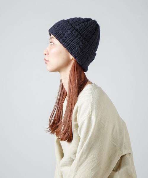 RACAL(ラカル)の「Inside-out Cable Knit Beanie / 裏編みケーブルニットビーニー(ニットキャップ/ビーニー・レディース・ブラウン/ネイビー/ブラック/オフホワイト・FREE)」の4枚目の写真