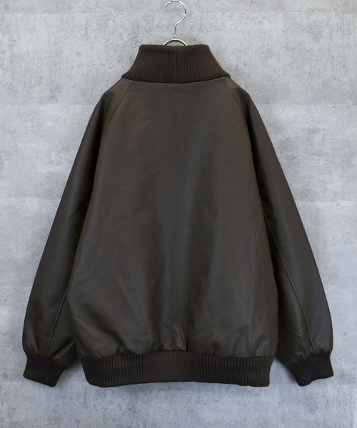 Anytime Songs(エニータイムソングス)の「Vintage-like synthetic leather rib turtle blouson/ヴィンテージライク 合成皮革 リブタートル ブルゾン(ブルゾン・メンズ・ブラウン/ブラック・M/L/XL)」の4枚目の写真