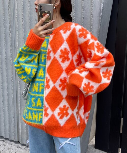 HELLO.SANFRANCISCO(ハローサンフランシスコ)の「【HELLO.SANFRANCISCO】柄ドッキング起毛ニット(ニット/セーター・レディース・レッド/ネイビー/オレンジ・ONE SIZE)」の3枚目の写真