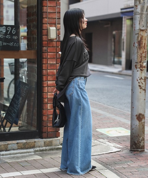 Bonjour Sagan(ボンジュールサガン)の「サガラ刺繍アウトステッチカレッジロゴスウェット(スウェット・レディース・ライトグレー/ライトブラック/オフホワイト・FREE)」の17枚目の写真