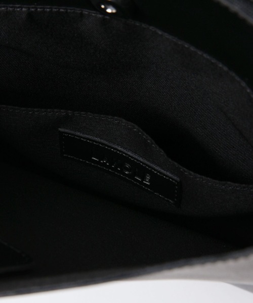 LAKOLE(ラコレ)の「【入卒式/新社会人にも】バーティカルトートバッグ / 252673(ショルダーバッグ・レディース・ブラック/アイボリー/グレイッシュベージュ/ブラウン・FREE)」の21枚目の写真