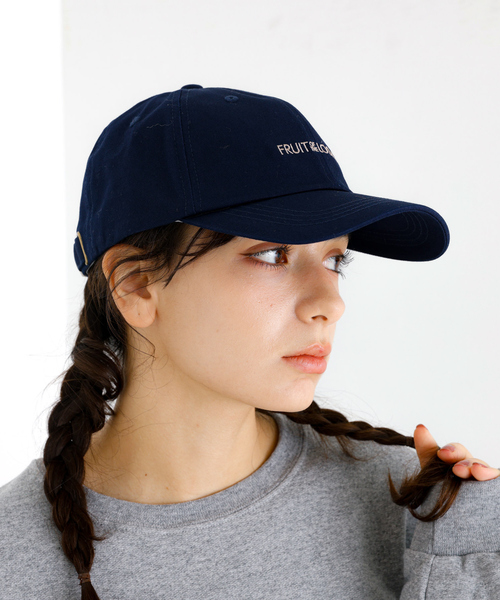 FRUIT OF THE LOOM（フルーツオブザルーム）の「【FRUIT OF THE LOOM】ロゴキャップ / 刺繍 / FTL LOGO CAP【WEB限定】（キャップ・レディース・ワイン/グリーン/ネイビー・フリー）」の6枚目の写真