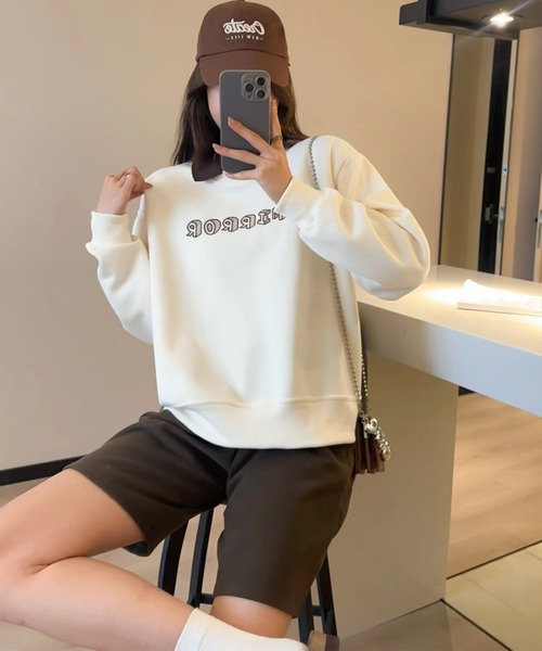 aimoha（アイモハ）の「フェイクレイヤードスウェット（スウェット・レディース・レッド/ダークグレー/ネイビー/オフホワイト/ブラック/チョコ・FREE）」の2枚目の写真