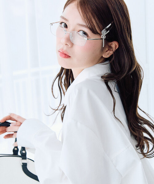 OLIVE des OLIVE(オリーブデオリーブ)の「フレームレス眼鏡(メガネ・レディース・シルバー・FREE)」の3枚目の写真
