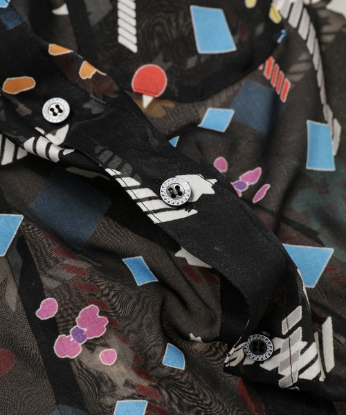 ANREALAGE（アンリアレイジ）の「WIND BLOW MULTI BALL SHIRTS（シャツ/ブラウス・メンズ・ブラック/ホワイト・46/38/48）」の9枚目の写真