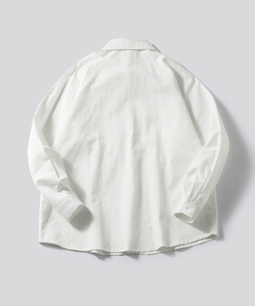 TOBEE(トゥビー)の「【TOBEE】 ベーシック長袖シャツ ルーズシルエットCPOシャツ(シャツ/ブラウス・メンズ・ホワイト/グリーン/グレー/ブラック・X-LARGE/LARGE/MEDIUM)」の6枚目の写真