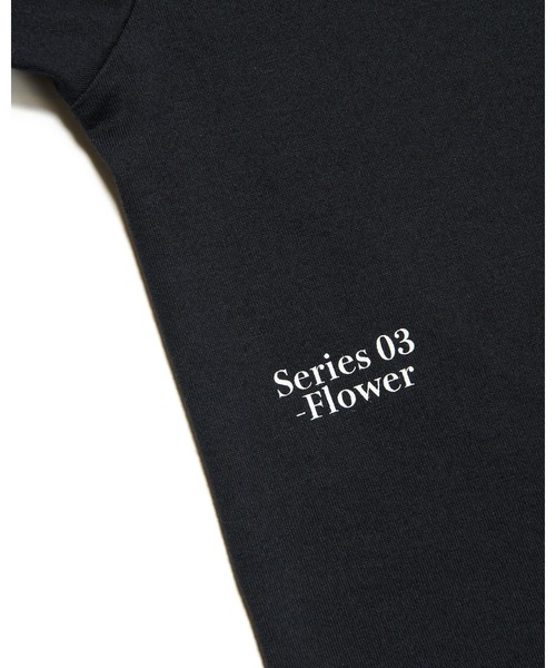 SOPHNET.(ソフネット)の「SIMON TAYLOR: FLOWER L/S TEE(Tシャツ/カットソー・メンズ・ホワイト/ブラック・SMALL/MEDIUM/LARGE/X-LARGE)」の6枚目の写真