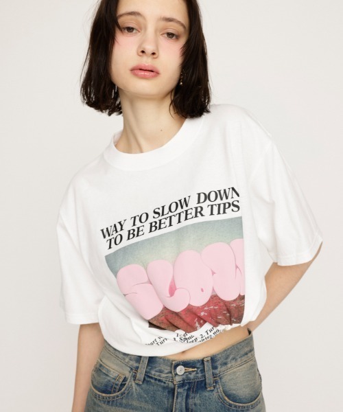 SLY（スライ）の「【WEB限定再入荷】PUFFER LOGO T/SH パッファ― ロゴ Tシャツ（Tシャツ/カットソー・レディース・ホワイト/ブラック・FREE）」の2枚目の写真