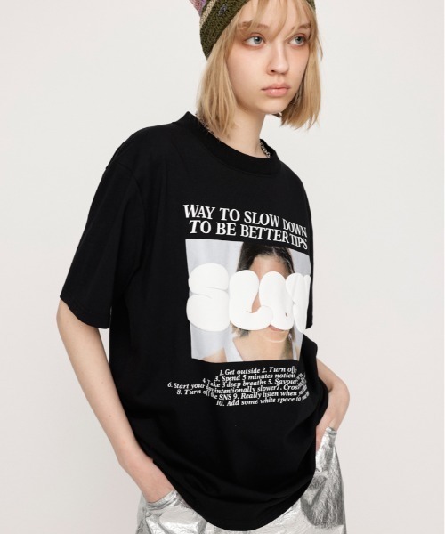 SLY（スライ）の「【WEB限定再入荷】PUFFER LOGO T/SH パッファ― ロゴ Tシャツ（Tシャツ/カットソー・レディース・ホワイト/ブラック・FREE）」の20枚目の写真