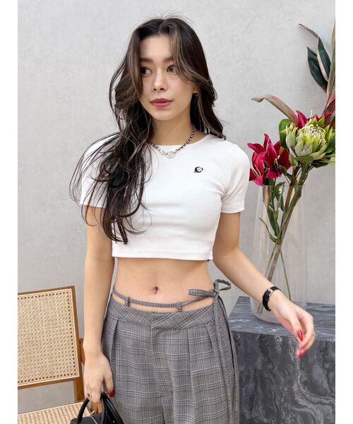 EVRIS(エヴリス)の「ワンポイントバックストラップTシャツ(Tシャツ/カットソー・レディース・レッド/ホワイト/ネイビー/ブラック・FREE)」の19枚目の写真