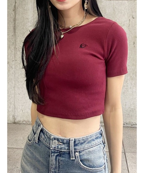 EVRIS(エヴリス)の「ワンポイントバックストラップTシャツ(Tシャツ/カットソー・レディース・レッド/ホワイト/ネイビー/ブラック・FREE)」の4枚目の写真