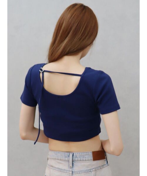 EVRIS(エヴリス)の「ワンポイントバックストラップTシャツ(Tシャツ/カットソー・レディース・レッド/ホワイト/ネイビー/ブラック・FREE)」の13枚目の写真