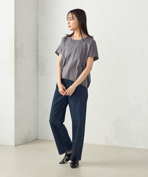 COMME CA ISM(コムサイズム)の「シルケットスムースUネックプルオーバー(Tシャツ/カットソー・レディース・グレイッシュベージュ/チャコール/ブラック・FREE)」の8枚目の写真
