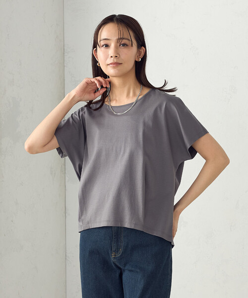 COMME CA ISM(コムサイズム)の「シルケットスムースUネックプルオーバー(Tシャツ/カットソー・レディース・グレイッシュベージュ/チャコール/ブラック・FREE)」の10枚目の写真
