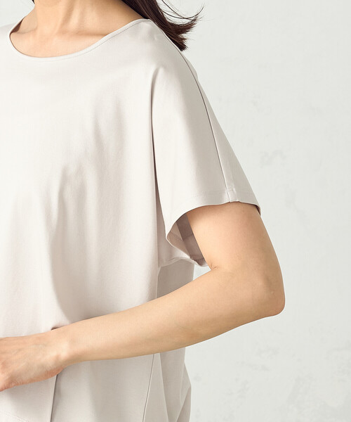 COMME CA ISM(コムサイズム)の「シルケットスムースUネックプルオーバー(Tシャツ/カットソー・レディース・グレイッシュベージュ/チャコール/ブラック・FREE)」の19枚目の写真