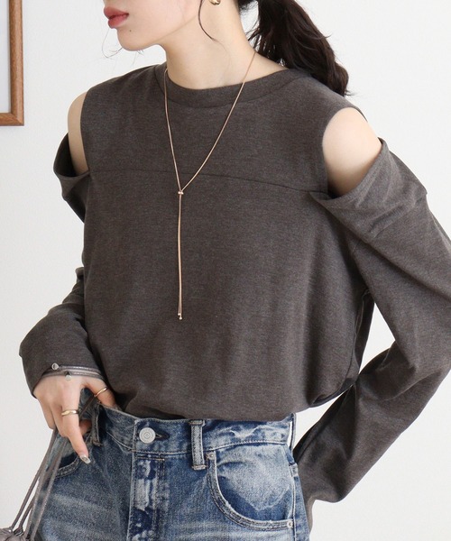 atONE(アットワン)の「オープンショルダーロングスリーブTシャツ(Tシャツ/カットソー・レディース・グレイッシュベージュ/カーキ/チャコールグレー/杢グレー/ブラック/オフホワイト・M-L/4L~5L/LL~3L)」の11枚目の写真