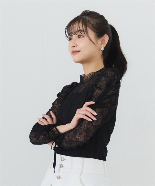 REDYAZEL（レディアゼル）の「シャーリングスリーブレースブラウス（Tシャツ/カットソー・レディース・ホワイト系その他/ブラック系その他・FREE）」の4枚目の写真