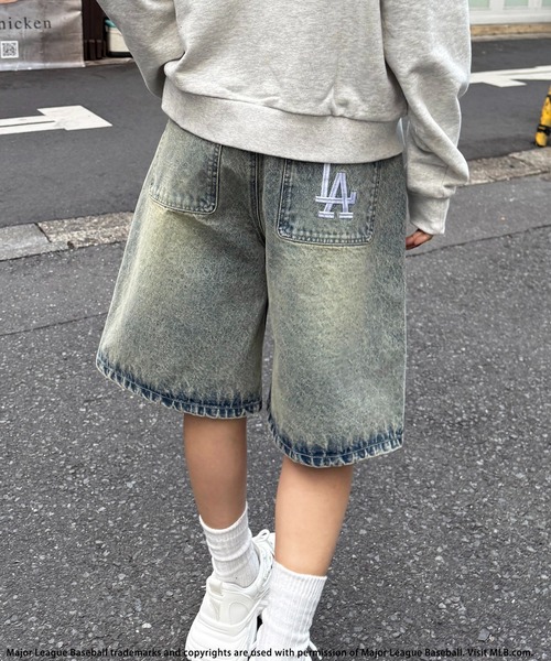 BACK TO THE FIELD（バック トゥー ザ フィールド）の「【MLB】ハーフデニム（デニムパンツ・レディース・ブルー/ブラック・FREE）」の4枚目の写真