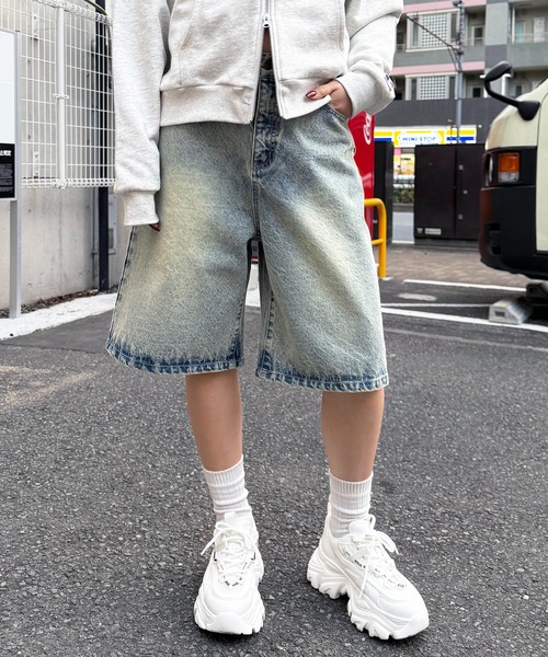 BACK TO THE FIELD（バック トゥー ザ フィールド）の「【MLB】ハーフデニム（デニムパンツ・レディース・ブルー/ブラック・FREE）」の3枚目の写真