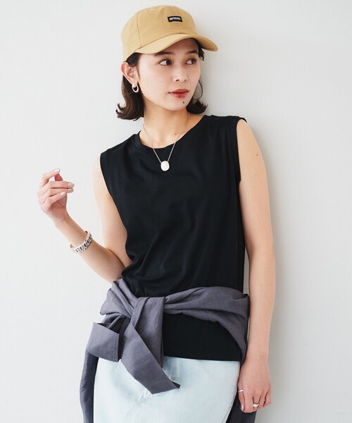UNTITLED（アンタイトル）の「ノースリーブプルオーバー（Tシャツ/カットソー・レディース・ブラック/チャコールグレー/ホワイト・00/02/04/44/48/50）」の2枚目の写真