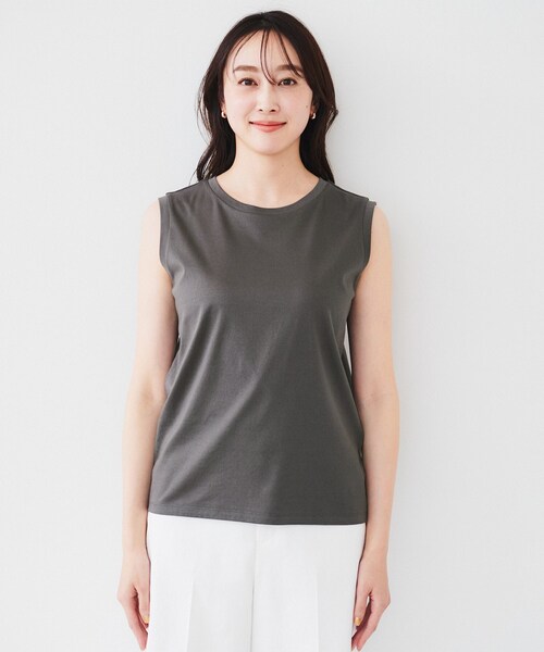 UNTITLED（アンタイトル）の「ノースリーブプルオーバー（Tシャツ/カットソー・レディース・ブラック/チャコールグレー/ホワイト・00/02/04/44/48/50）」の17枚目の写真