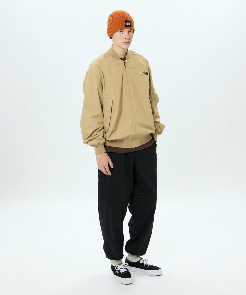 THE NORTH FACE(ザノースフェイス)の「THE NORTH FACE WP BOMBER JACKET(ザ・ノース・フェイス ウォータープルーフボンバージャケット)(ナイロンジャケット・メンズ・ベージュ系/グリーン系/ブラック・MEDIUM/SMALL/X-LARGE/LARGE)」の2枚目の写真