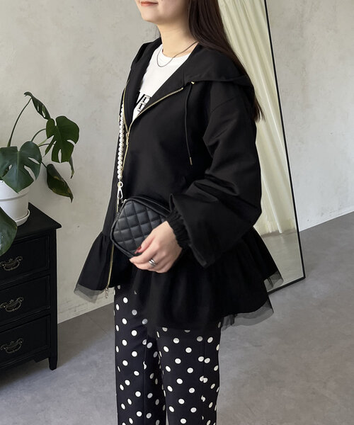 prose verse（プロズヴェール）の「裾チュールフリル撥水マウンテンパーカー（ブルゾン・レディース・ベージュ/ブラック・FREE）」の10枚目の写真