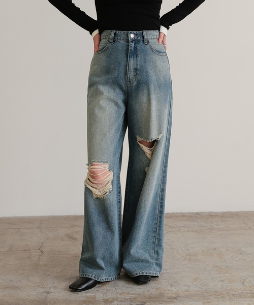 attiree(アティレー)の「ダメージカットルーズデニムパンツ(デニムパンツ・レディース・ブルー・LARGE/MEDIUM/SMALL)」の7枚目の写真