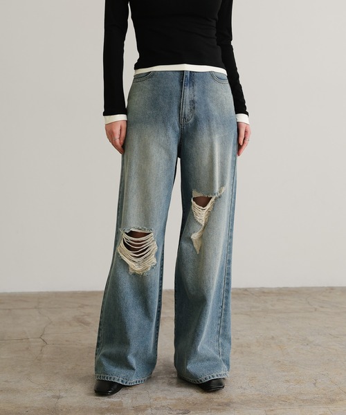 attiree(アティレー)の「ダメージカットルーズデニムパンツ(デニムパンツ・レディース・ブルー・LARGE/MEDIUM/SMALL)」の8枚目の写真