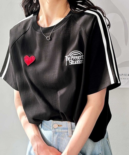 FIRST MOOD（ファーストムード）の「《FIRSTMOODコラボ》ハートロゴ刺繍袖ラインミニTシャツ（Tシャツ/カットソー・レディース・オートミール/ブラック・MEDIUM/LARGE）」の18枚目の写真