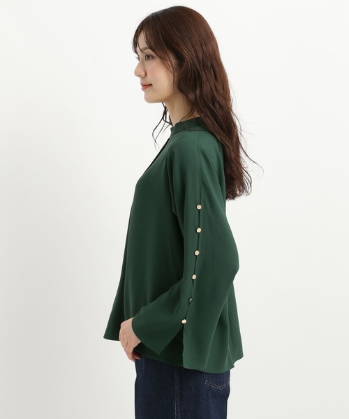 Andemiu（アンデミュウ）の「ソデボタンスタンドブラウス325552（シャツ/ブラウス・レディース・ネイビー/ブルー/オフホワイト/ブラック/グリーン・FREE）」の15枚目の写真