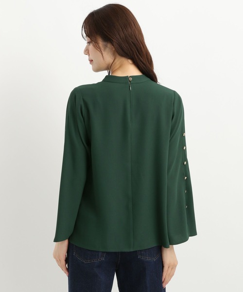 Andemiu（アンデミュウ）の「ソデボタンスタンドブラウス325552（シャツ/ブラウス・レディース・ネイビー/ブルー/オフホワイト/ブラック/グリーン・FREE）」の14枚目の写真