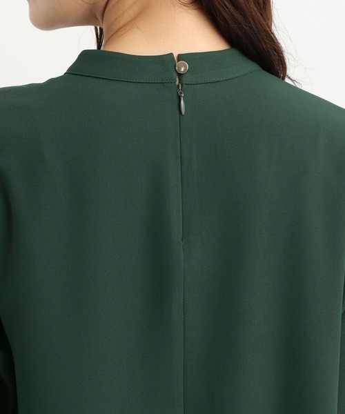 Andemiu（アンデミュウ）の「ソデボタンスタンドブラウス325552（シャツ/ブラウス・レディース・ネイビー/ブルー/オフホワイト/ブラック/グリーン・FREE）」の8枚目の写真