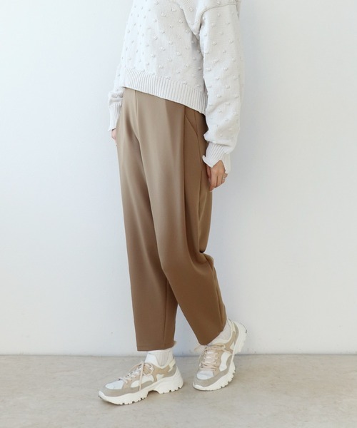 Jines(ジネス)の「スーパーハイテンション サイドタックパンツ(その他パンツ・レディース・ブラック/ベージュ/ライトグレー・38)」の1枚目の写真