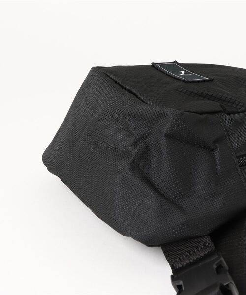 PUMA(プーマ)の「PUMA プーマ ユニセックス プーマ デック スリング バッグ 4L(ショルダーバッグ・メンズ・ブラック・フリー)」の3枚目の写真
